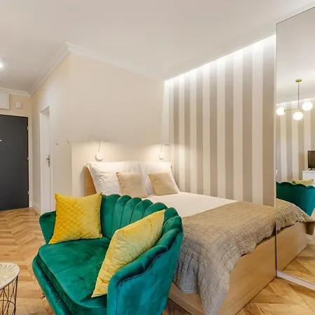 Sky Home- -manufaktura, Bezplatny Parking, Klimatyzacja, Dostep Na Kod