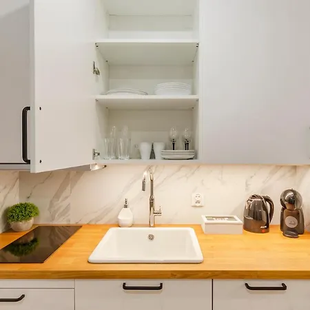 Sky Home- -manufaktura, Bezplatny Parking, Klimatyzacja, Dostep Na Kod *