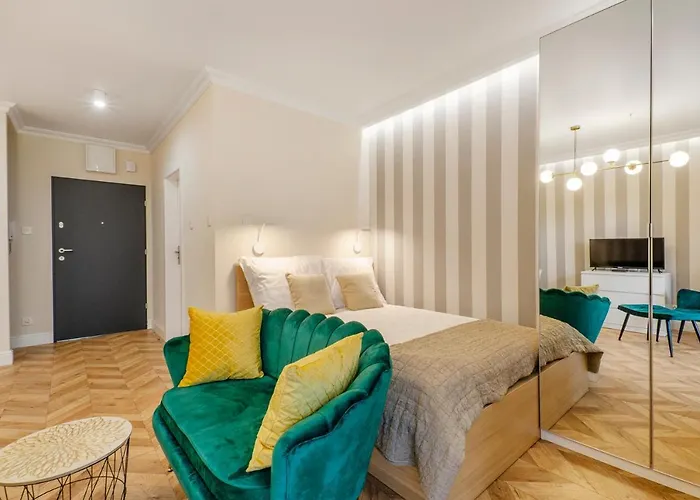 Sky Home- -manufaktura, Bezplatny Parking, Klimatyzacja, Dostep Na Kod